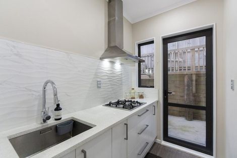 Photo of property in 3 Penny Lane, Pukekohe, 2120