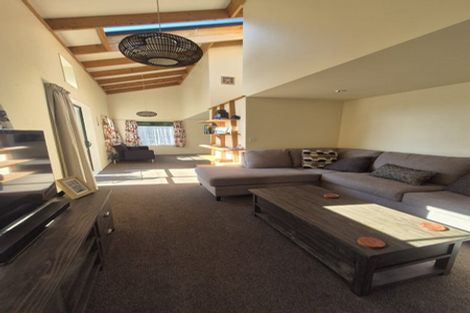 Photo of property in 59 Renown Road, Raumati South, Paraparaumu, 5032