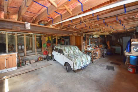 Photo of property in 30 Bayne Terrace, Macandrew Bay, Dunedin, 9014