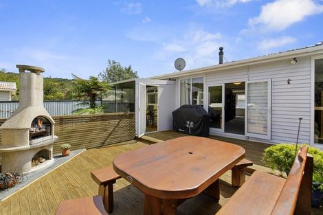 Photo of property in 17 Burden Avenue, Wainuiomata, Lower Hutt, 5014