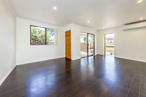 Photo of property in 1/149 Te Irirangi Drive, Flat Bush, Auckland, 2019