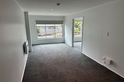 Photo of property in 2c/30 Westward Ho, Glen Eden, Auckland, 0602