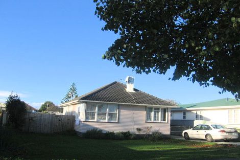 Photo of property in 75 Seddon Street, Takaro, Palmerston North, 4412