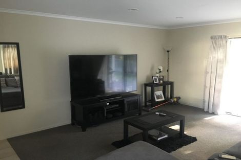Photo of property in 140a Pooks Road, Ranui, Auckland, 0612