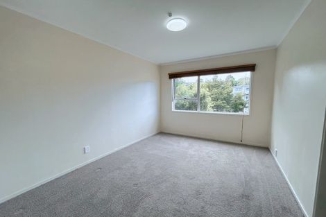 Photo of property in 32 Sapphire Place, Bayview, Auckland, 0629