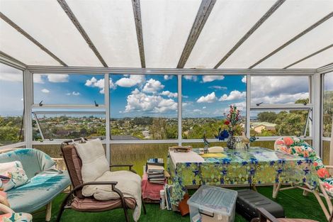 Photo of property in 9 Mcclintock Road, Massey, Auckland, 0614