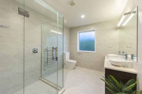Photo of property in 32 Cavalli Road, Long Bay, Auckland, 0630