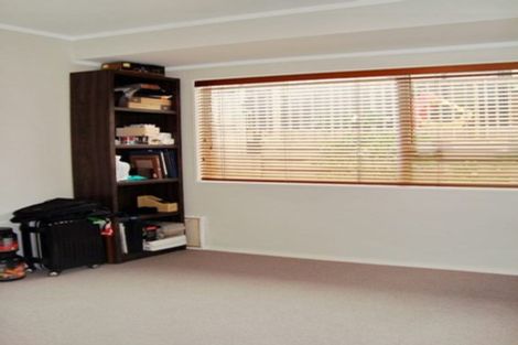 Photo of property in 1/14 Witheford Drive, Bayview, Auckland, 0629