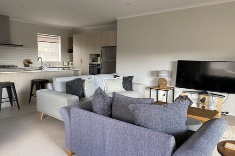 Photo of property in 2 Toka Lane, Red Beach, 0932