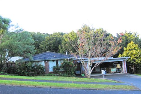 Photo of property in 3 Elsted Place, Goodwood Heights, Auckland, 2105