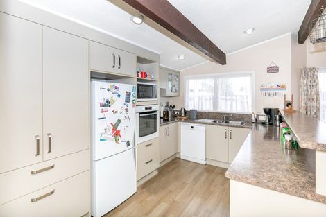 Photo of property in 262 Sandwich Road, St Andrews, Hamilton, 3200