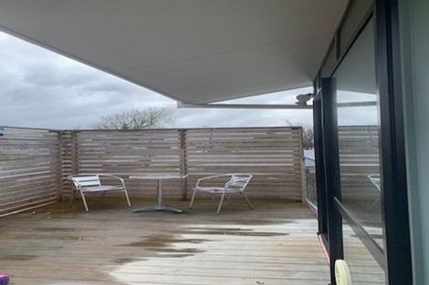 Photo of property in 27 Hinemoa Street, Levin, 5510