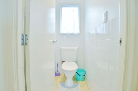 Photo of property in 12 Claverdon Drive, Massey, Auckland, 0614