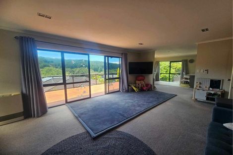 Photo of property in 115 Kirton Drive, Riverstone Terraces, Upper Hutt, 5018