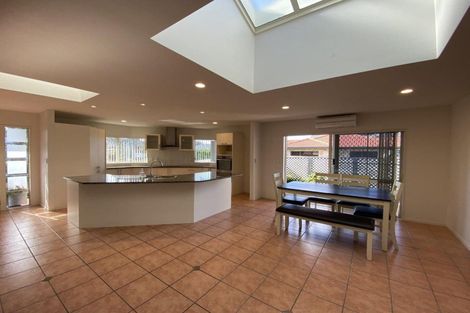Photo of property in 18 Waru Nui Court, Orewa, 0931