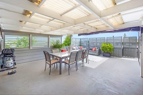 Photo of property in 45 Marendellas Drive, Bucklands Beach, Auckland, 2014