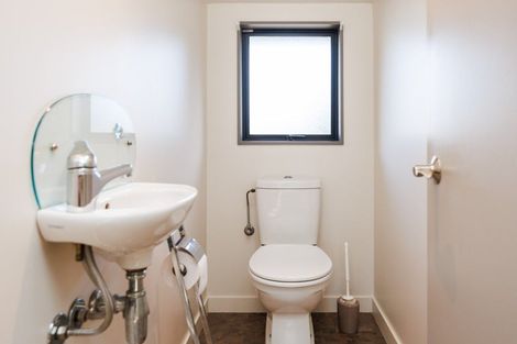 Photo of property in 45 Waicola Drive, Fitzherbert, Palmerston North, 4471