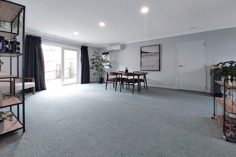 Photo of property in 2/53 Verran Road, Birkenhead, Auckland, 0626