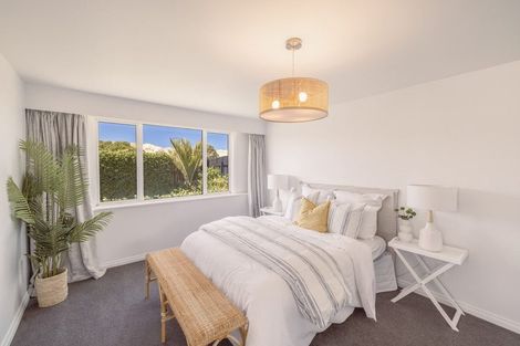 Photo of property in 35 Marine Parade, North New Brighton, Christchurch, 8083