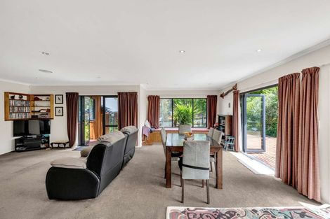 Photo of property in 104a Awaroa Road, Helensville, 0800