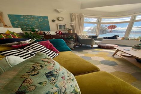 Photo of property in 182 Oriental Parade, Oriental Bay, Wellington, 6011