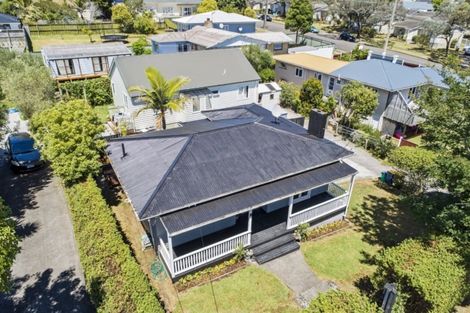 Photo of property in 1/33a Egremont Street, Belmont, Auckland, 0622