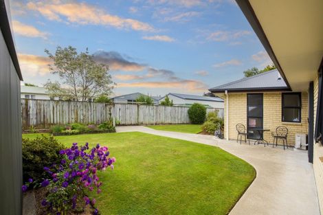 Photo of property in 12 Corfe Castle Lane, Levin, 5510