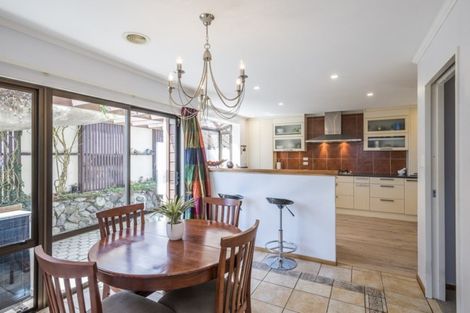 Photo of property in 128 Winara Avenue, Waikanae, 5036