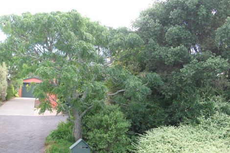 Photo of property in 23 Macnay Way, Murrays Bay, Auckland, 0630