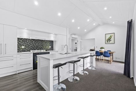 Photo of property in 2 Tennyson Close, Hanmer Springs, 7334