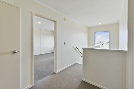 Photo of property in 6/11 Jack Conway Avenue, Manukau, Auckland, 2104