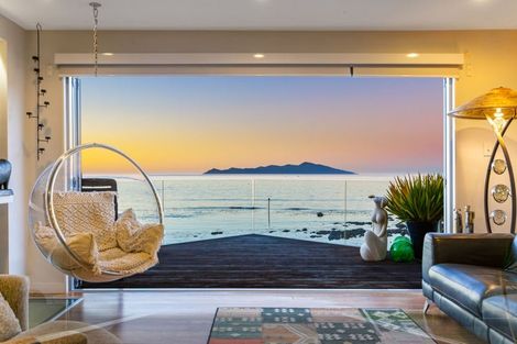 Photo of property in 7 Ocean Parade, Pukerua Bay, 5026