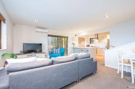 Photo of property in 1/37 Parnell Street, Fairfield, Lower Hutt, 5011