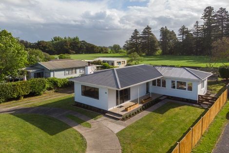 Photo of property in 28 Ngarua Road, Waitoa, 3310