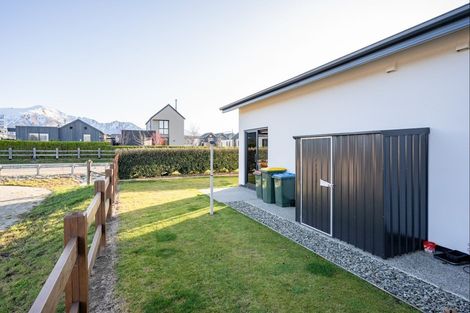 Photo of property in 37 Pounamu Avenue, Albert Town, Wanaka, 9305