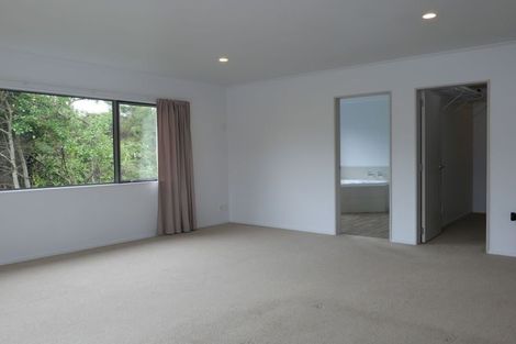 Photo of property in 17 Charlotte Way, Raumati South, Paraparaumu, 5032