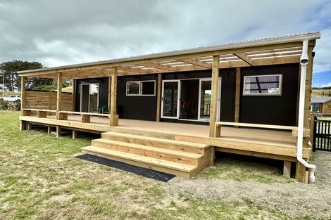 Photo of property in 22 Achilles Avenue, Waitarere Beach, Levin, 5510