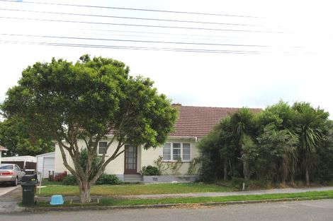 Photo of property in 15 Humariri Street, Point Chevalier, Auckland, 1022
