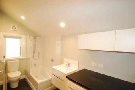 Photo of property in 21 Kotari Road, Days Bay, Lower Hutt, 5013