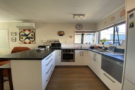 Photo of property in 5c Rawhiti Street, Vogeltown, New Plymouth, 4310