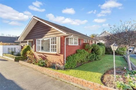 Photo of property in 37 Church Lane, Merivale, Christchurch, 8014