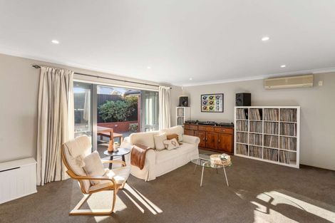 Photo of property in 40 Titirangi Crescent, Parklands, Christchurch, 8083