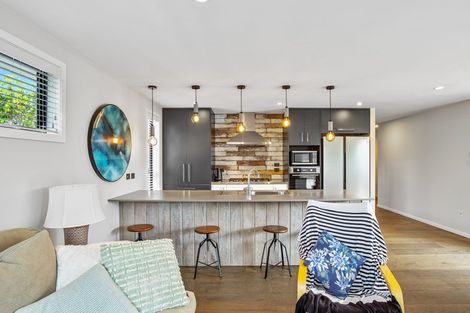 Photo of property in 8 Bosun Place, Te Atatu Peninsula, Auckland, 0610