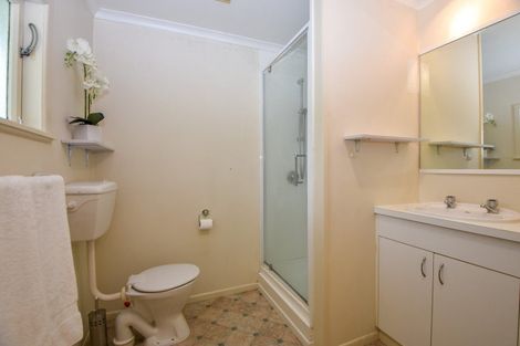 Photo of property in 24 Moreton Road, Carterton, 5713