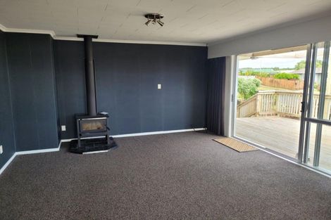 Photo of property in 4 Erica Place, Bell Block, New Plymouth, 4312