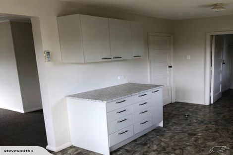 Photo of property in 5 Pitcairn Crescent, Bryndwr, Christchurch, 8053