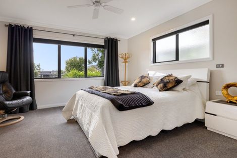 Photo of property in 1 Rexford Heights, Pyes Pa, Tauranga, 3112