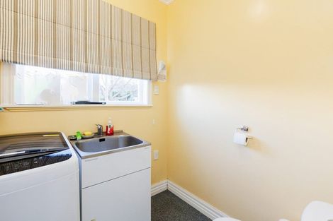 Photo of property in 17 Harford Street, Feilding, 4702