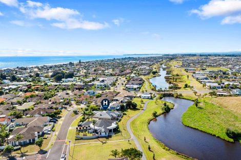 Photo of property in 37 Santa Maria Key, Papamoa Beach, Papamoa, 3118