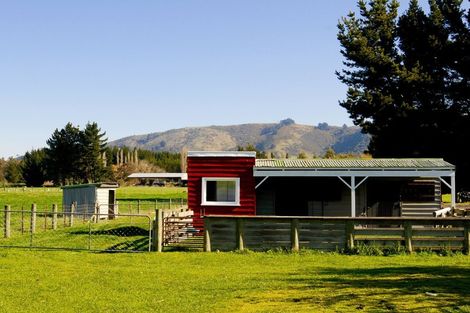 Photo of property in 64 Waihao Back Road, Waimate, 7979